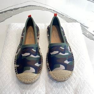 Sea Star Beachwear Girls Camo Beachcomber Espadrille Size 1